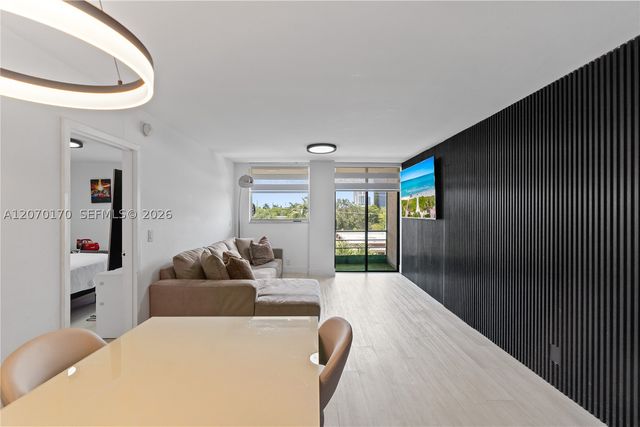 2821 N Miami Beach Blvd 4F, North Miami Beach, FL 33160