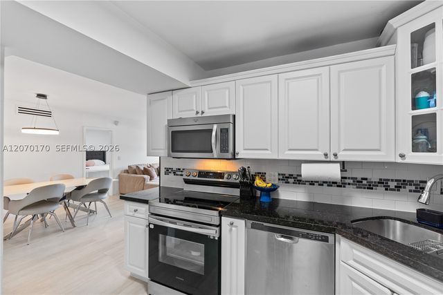 2821 N Miami Beach Blvd 4F, North Miami Beach, FL 33160