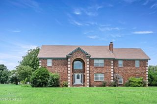10668 Stark Acres Road, Olive Branch, MS 38654