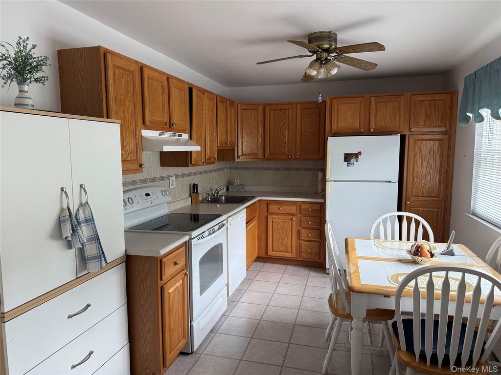 1840 Crompond Road 3B4, Peekskill, NY 10566 — photo 3