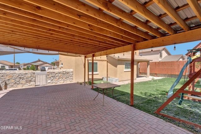 809 Luisa Street, Anthony, TX 79821