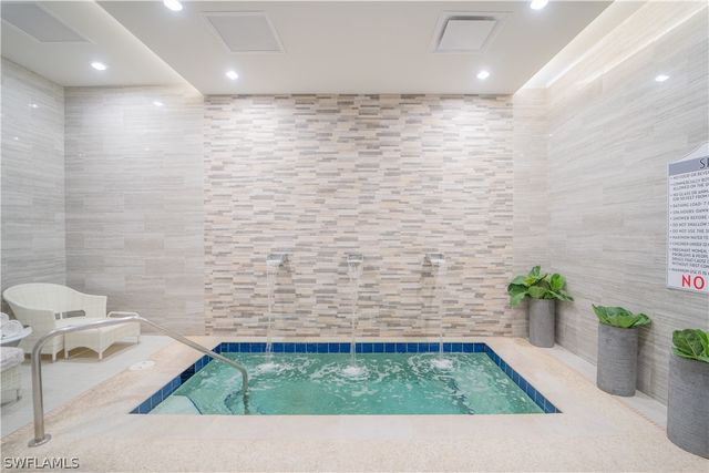 253 Via Perignon 18-3, Naples, FL 34119