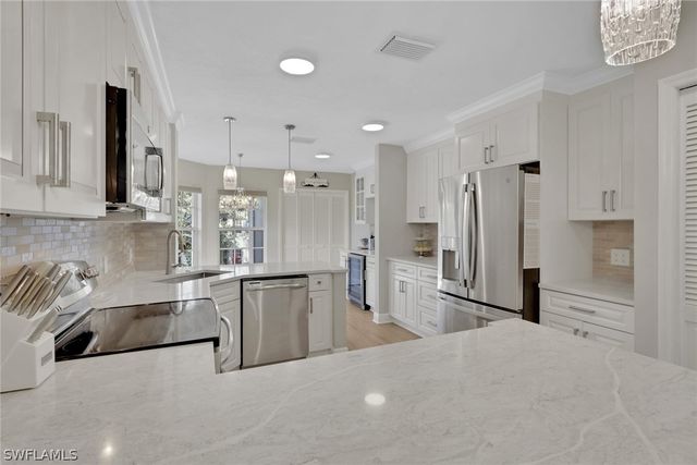 253 Via Perignon 18-3, Naples, FL 34119