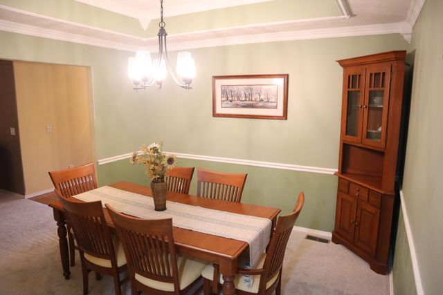 2707 South Ryan Place, Springfield, MO 65807