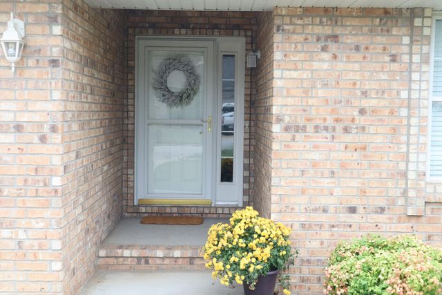 2707 South Ryan Place, Springfield, MO 65807