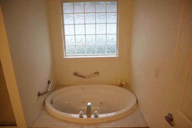 2707 South Ryan Place, Springfield, MO 65807