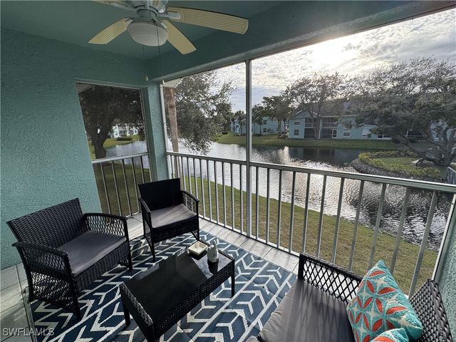 137 Wading Bird CIR F206, Naples, FL 34110