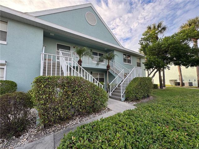 137 Wading Bird CIR F206, Naples, FL 34110