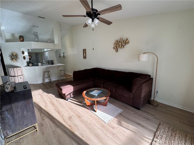 137 Wading Bird CIR F206, Naples, FL 34110