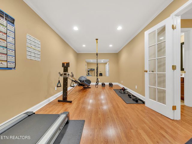 142 Center Park Lane, Oak Ridge, TN 37830