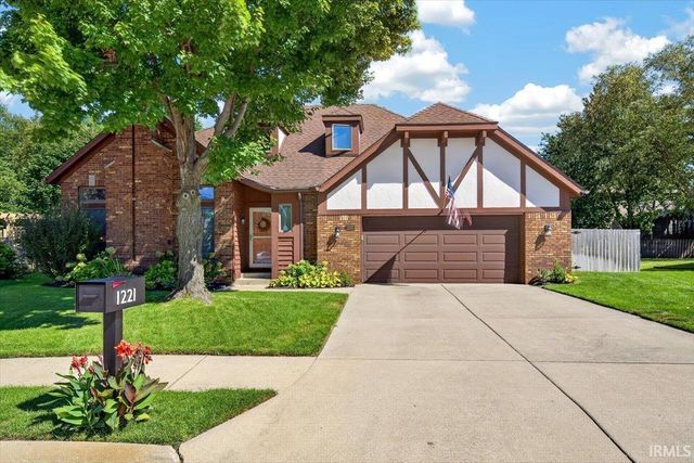 1221 Brick N Wood Drive, Lafayette, IN 47909