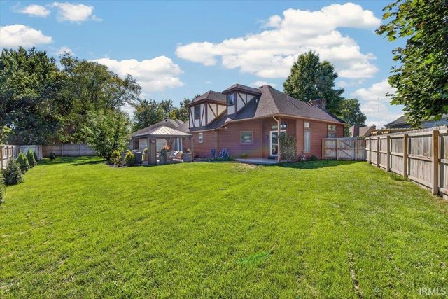 1221 Brick N Wood Drive, Lafayette, IN 47909