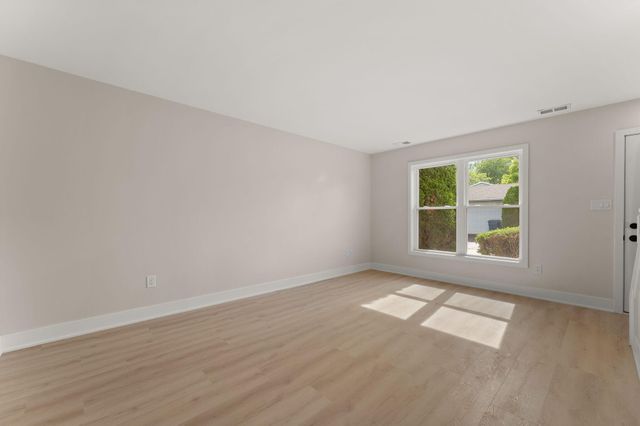1011 Windsor Lane, Dyer, IN 46311