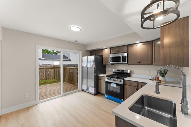 1011 Windsor Lane, Dyer, IN 46311
