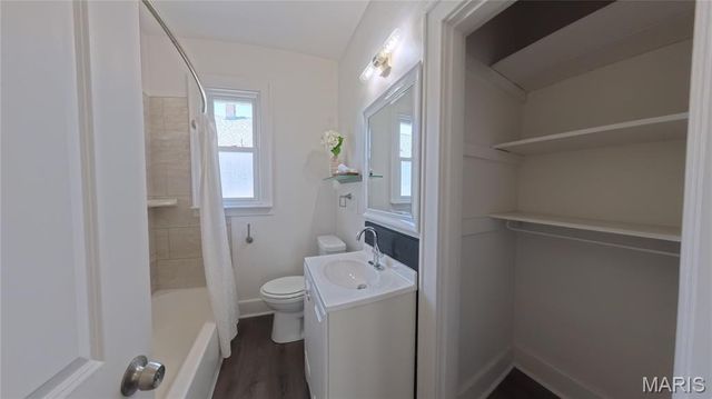 145 S 34th Street, Belleville, IL 62226