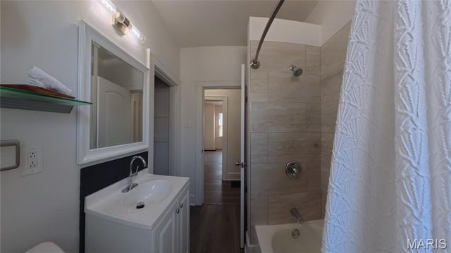 145 S 34th Street, Belleville, IL 62226