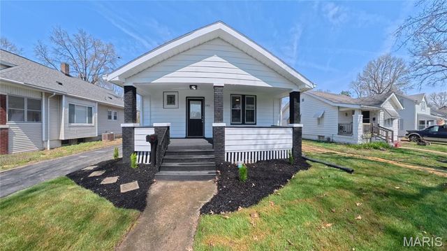 145 S 34th Street, Belleville, IL 62226