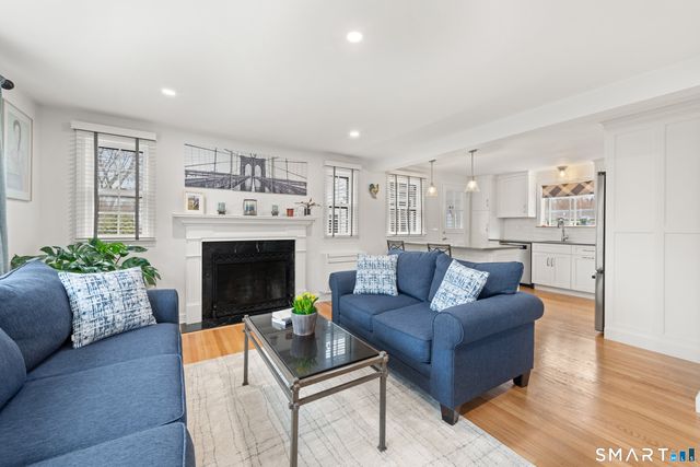 25 Oak Street, Westport, CT 06880