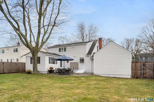 25 Oak Street, Westport, CT 06880