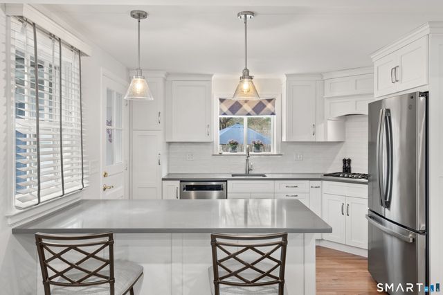 25 Oak Street, Westport, CT 06880