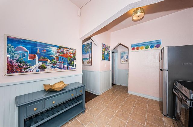 2938 BEACH BOULEVARD S, Gulfport, FL 33707