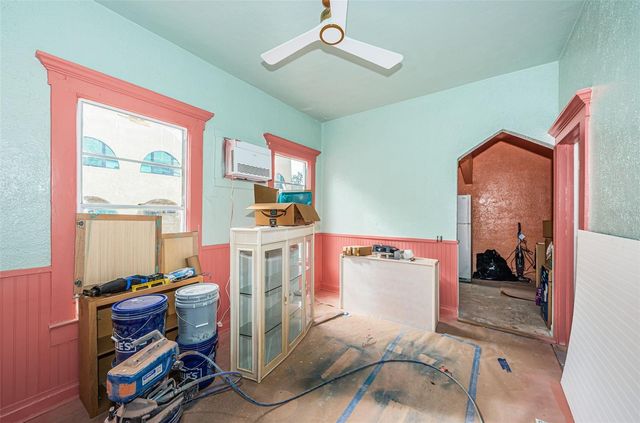 2938 BEACH BOULEVARD S, Gulfport, FL 33707