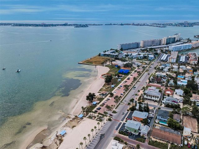 2938 BEACH BOULEVARD S, Gulfport, FL 33707