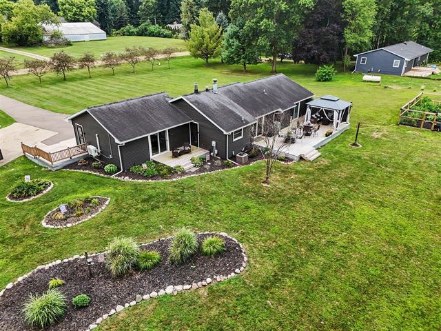 7590 W Wx Avenue, Schoolcraft, MI 49087