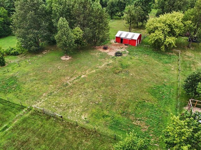 7590 W Wx Avenue, Schoolcraft, MI 49087