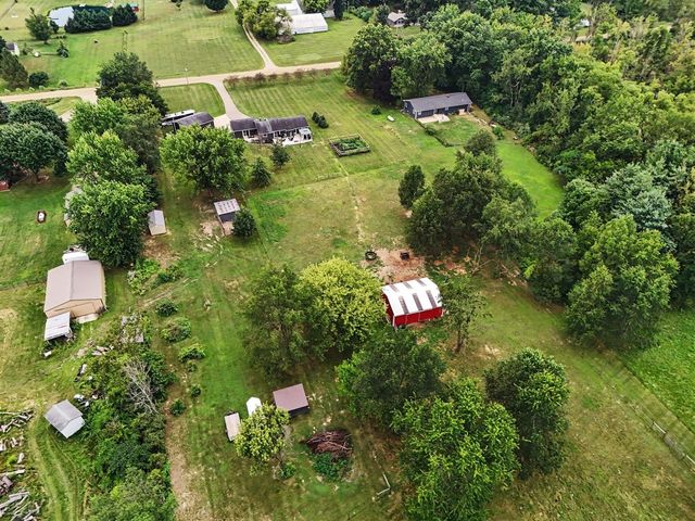 7590 W Wx Avenue, Schoolcraft, MI 49087