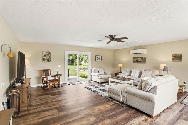 7590 W Wx Avenue, Schoolcraft, MI 49087