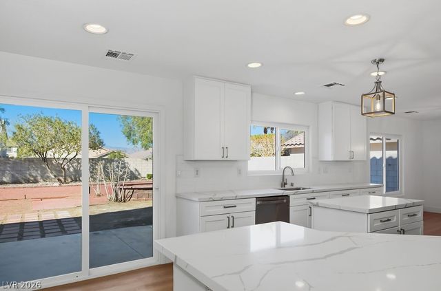 8640 Vivid Violet Avenue, Las Vegas, NV 89143