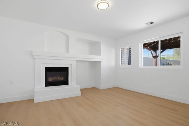 8640 Vivid Violet Avenue, Las Vegas, NV 89143