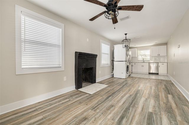 106 W HAYA STREET, Tampa, FL 33603