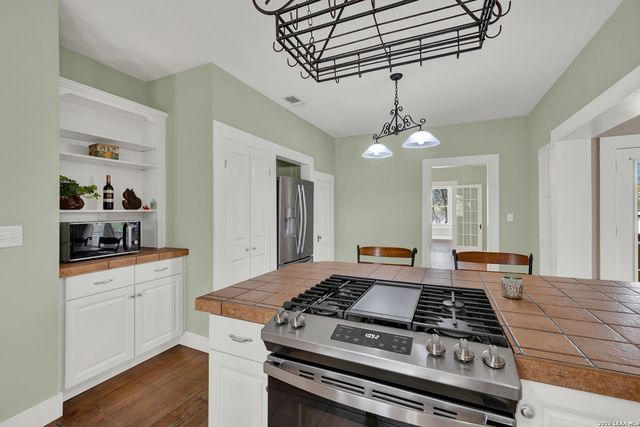 465 S UNION AVE, New Braunfels, TX 78130