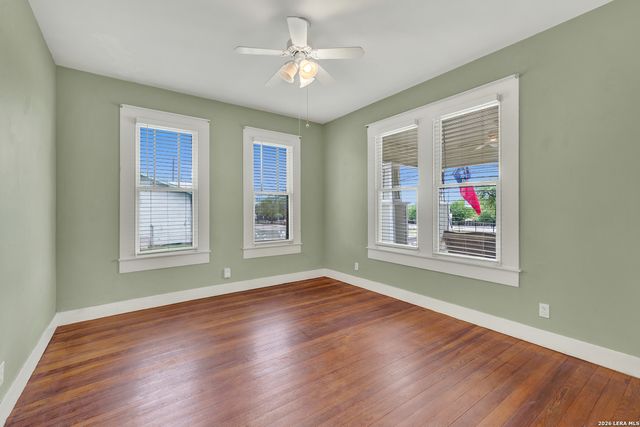 465 S UNION AVE, New Braunfels, TX 78130