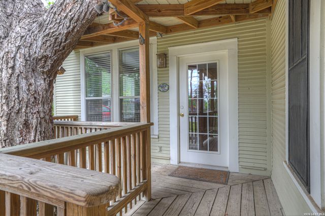 465 S UNION AVE, New Braunfels, TX 78130