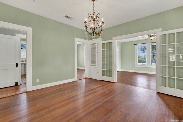 465 S UNION AVE, New Braunfels, TX 78130