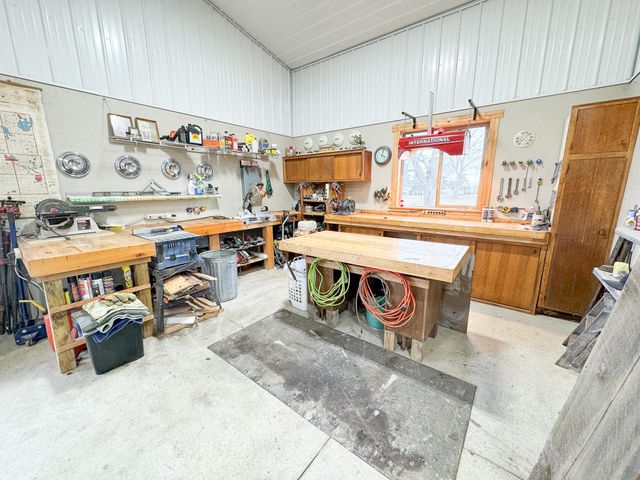 15304 County Road 11, Herman, MN 56248