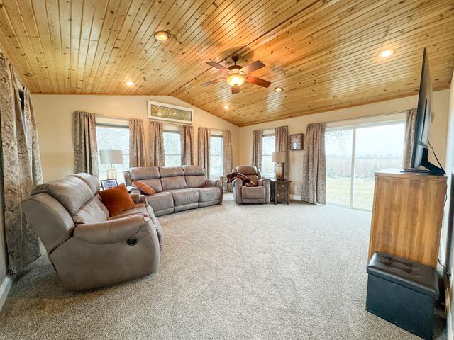 15304 County Road 11, Herman, MN 56248