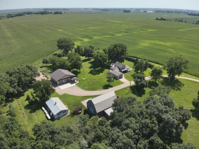 15304 County Road 11, Herman, MN 56248
