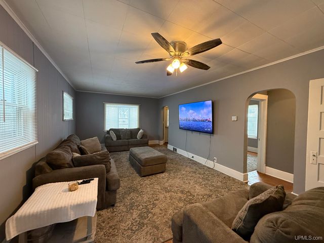 720 Florence Street, Ironwood, MI 49938