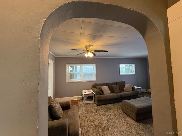 720 Florence Street, Ironwood, MI 49938