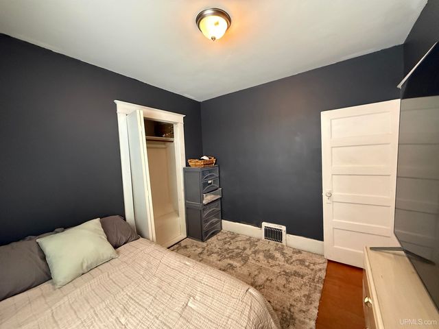 720 Florence Street, Ironwood, MI 49938