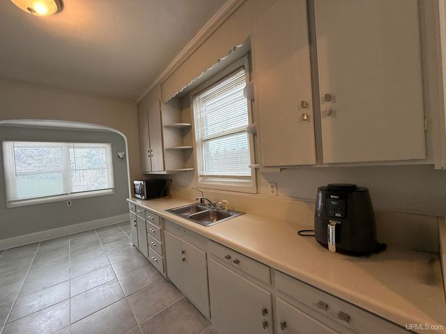 720 Florence Street, Ironwood, MI 49938