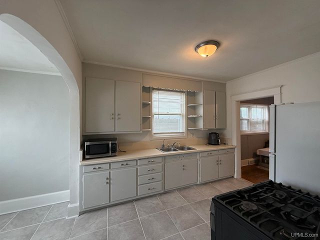 720 Florence Street, Ironwood, MI 49938