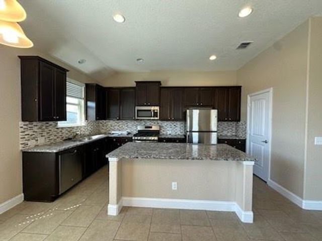 1898 Baron DR, New Braunfels, TX 78130