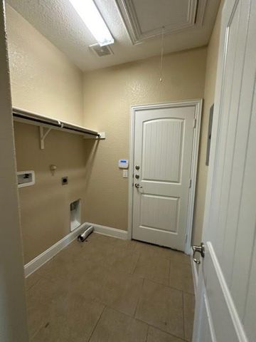 1898 Baron DR, New Braunfels, TX 78130