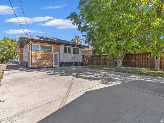 548 E HOLLYWOOD AVE, Salt Lake City, UT 84105