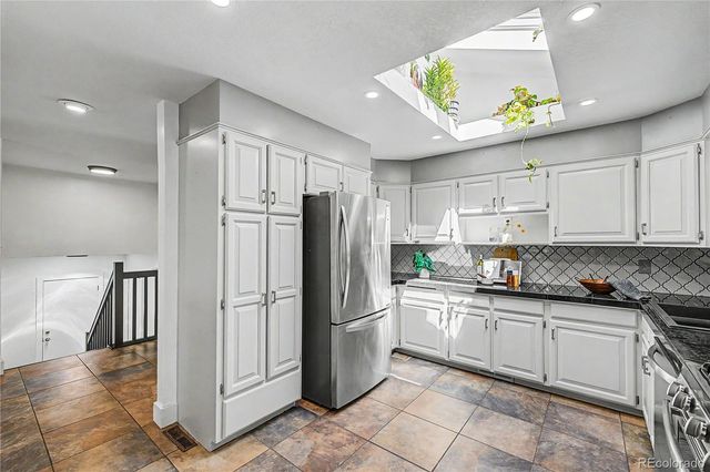 2450 S Jamaica Street, Aurora, CO 80014